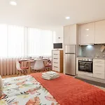 Lejlighed Avenida 1,2 E 3