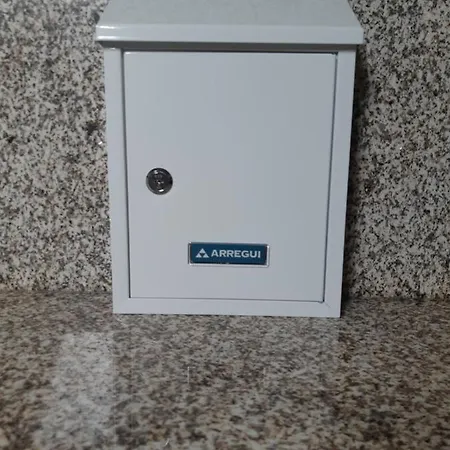 アパート Avenida 1,2 E 3