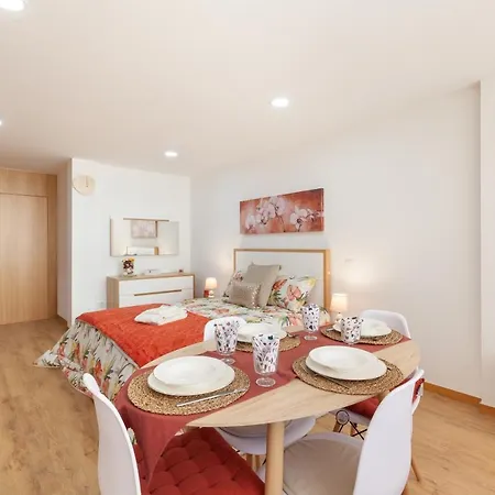 Avenida 1,2 E 3 * 브라가