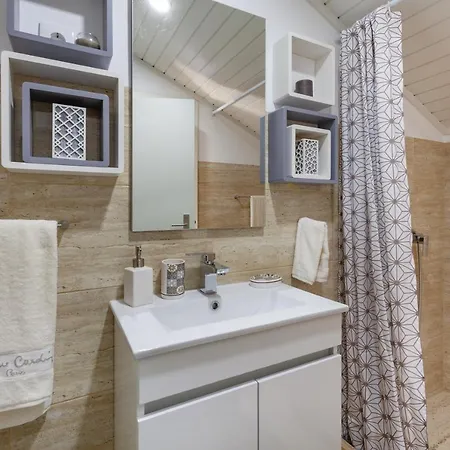 Avenida 1,2 E 3 아파트